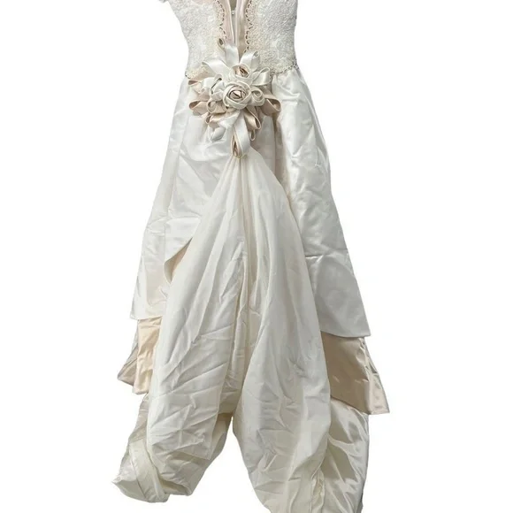 Vintage Mon Cheri White Brown Beaded Pearl Bow Sleeve Detail Satin Ballgown Wedd